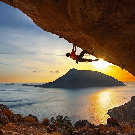 Via Ferrata House Apartment Myrties Екстериор снимка