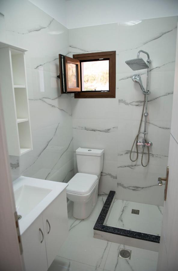 Via Ferrata House Apartment Myrties Екстериор снимка