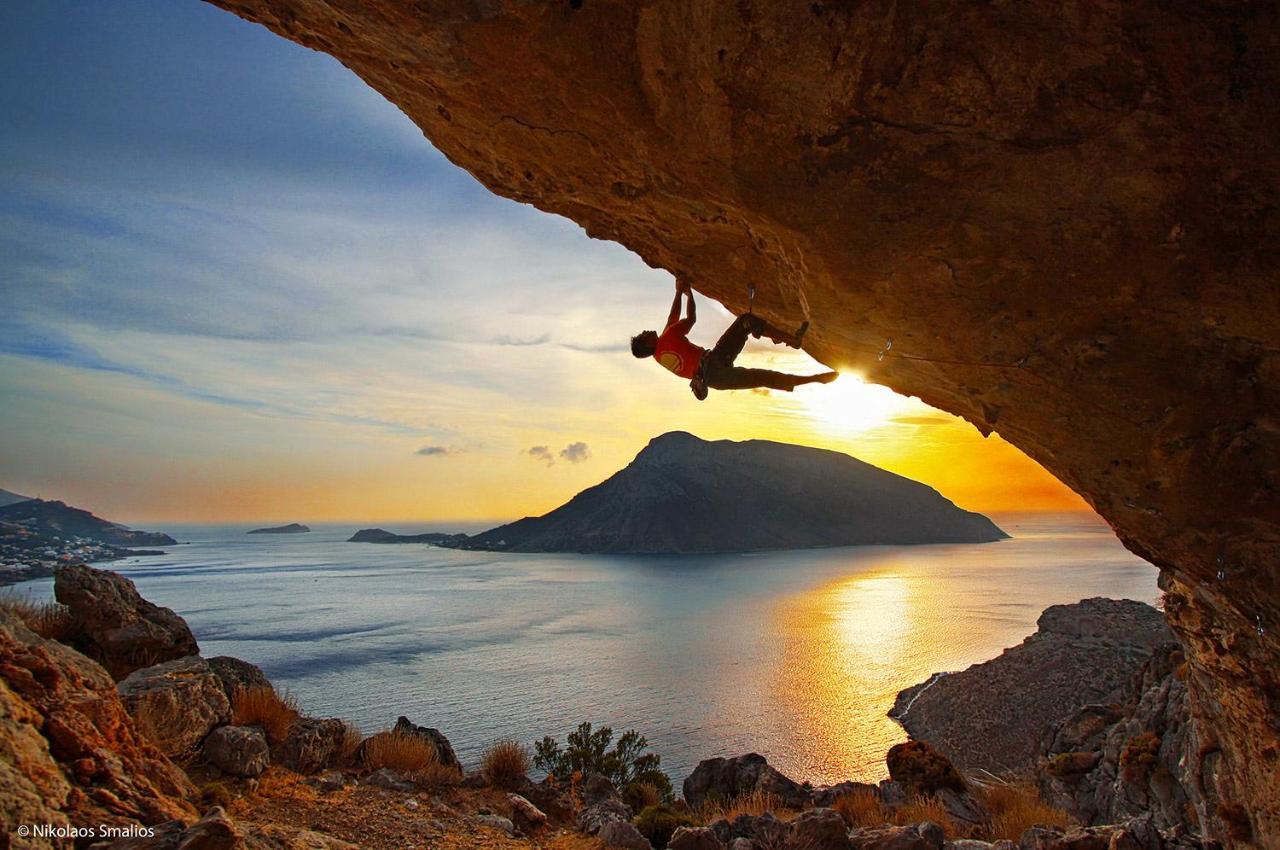 Via Ferrata House Apartment Myrties Екстериор снимка